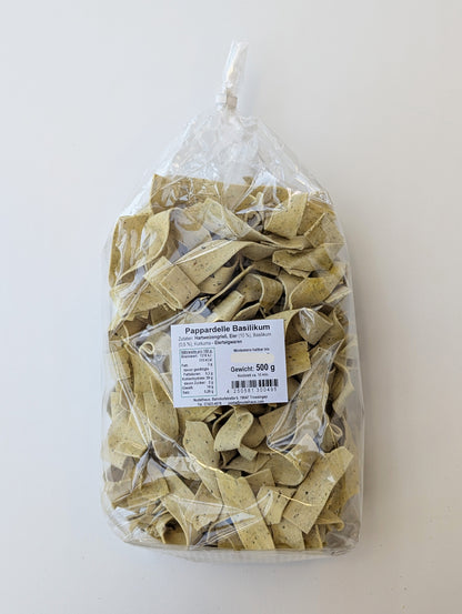 Pappardelle mit Basilikum
