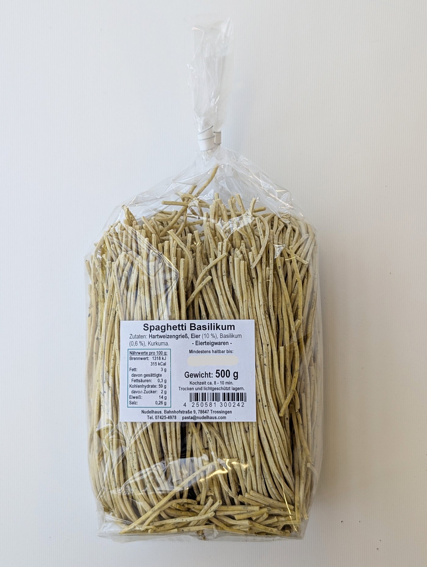 Spaghetti mit Basilikum