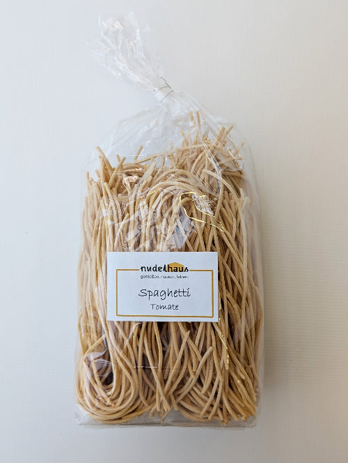 Spaghetti mit Tomate